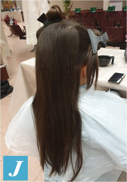 Capelli castano scuro prima del Degradé ramato