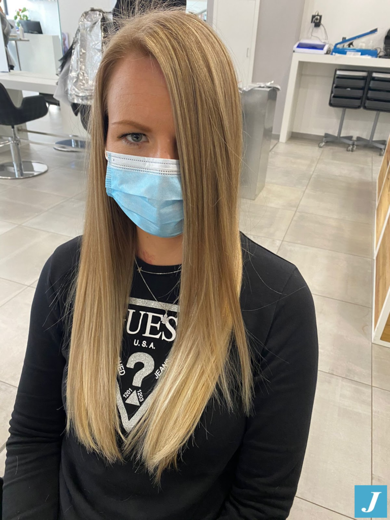 Capelli donna con Degradé biondo