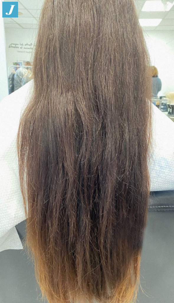 Capelli donna con barrature prima del trattamento Degradé ramato