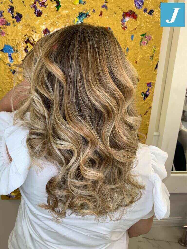 Capelli donna con Degradé biondo